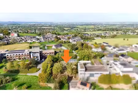 terrain +/- 723m² avec permis octroyé pour 4 apparts à blegn