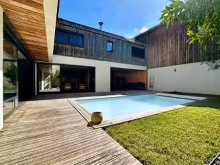 vente maison piscine à bordeaux (33000) : à vendre piscine / 236m² bordeaux