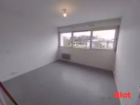 location appartement t1 à rennes longs champs (35000) : à louer t1 / 19m² rennes longs cha