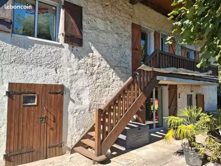 maison 6 pièces 149m²