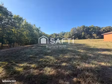 terrain 1017 m² montauban