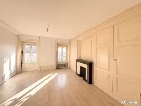 appartement 2 pièces 71 m²