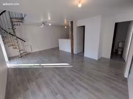 appartement – 3 pièces - 83m² - puiseaux