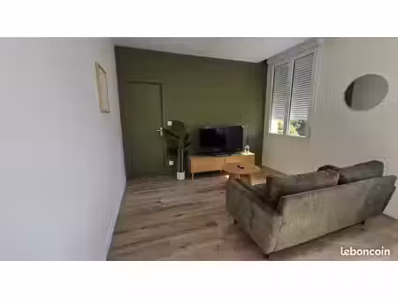 t2 meublé 36 m2 refait à neuf