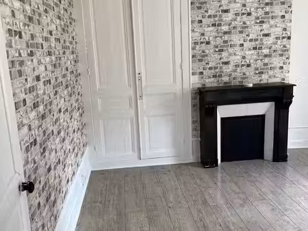 f1 de 47m2 dans immeuble calme