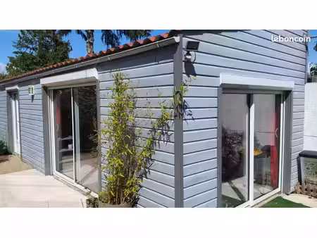 location studio meublé