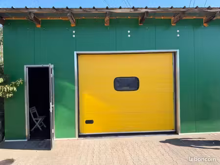 bureau 30m2 + wc + climatisation