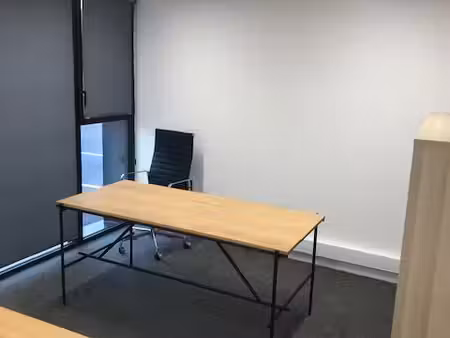 local bureau 17m² vannes
