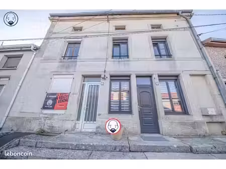 maison 10 pièces 210 m²