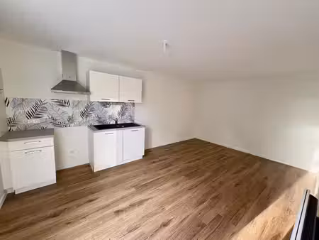 appartement t1 a louer a noailly - bourg