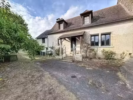 location maison 3 pièces 66 m² à terrasson-lavilledieu (24120)  670 €