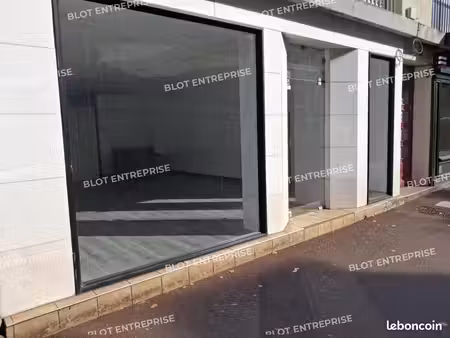 local commercial 75 m²