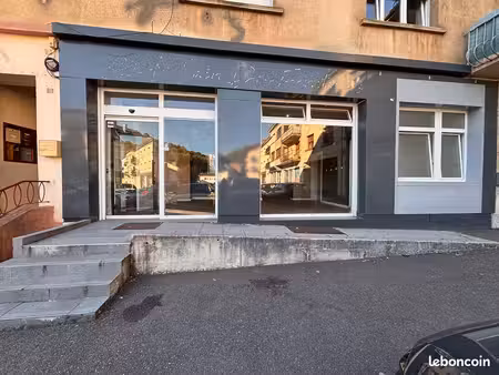 local commercial à louer