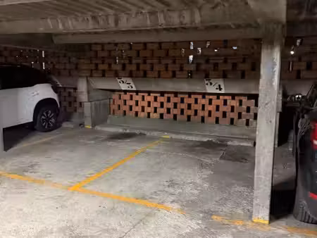 place de parking centre