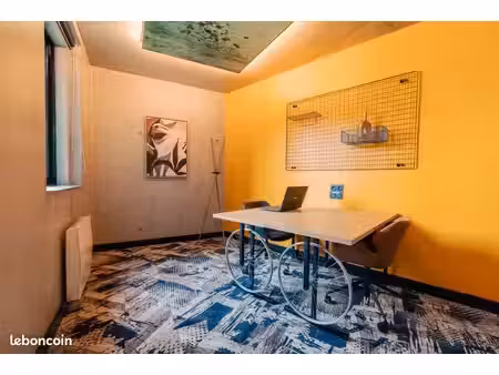 bureau 2 pers - 600 ht - quartier haute borne
