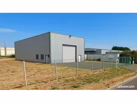 local d'activite 390 m² merville