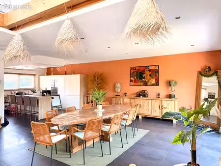 maison 5 pièces 180 m²
