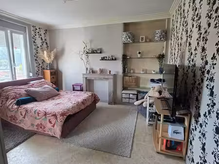 à louer – grand appartement de 133 m² à feignies
