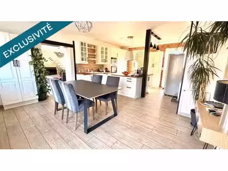 maison 5p  3 chambres et un bureau