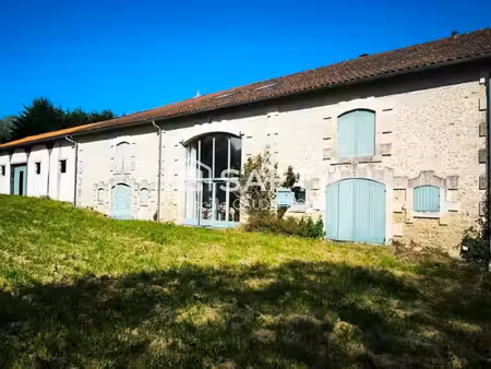ancien moulin charentais – un lieu unique à 10 min de jonzac