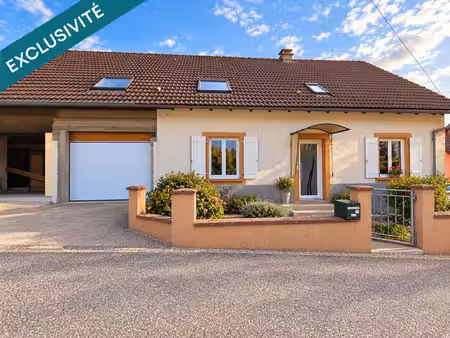belle maison familiale de 169 m² avec 3 chambres et 14 ares de terrain  dans un environnem