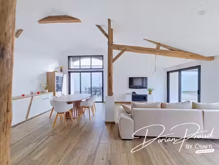 maison 144 m² sur 804 m² de terrain  4/5 chambres