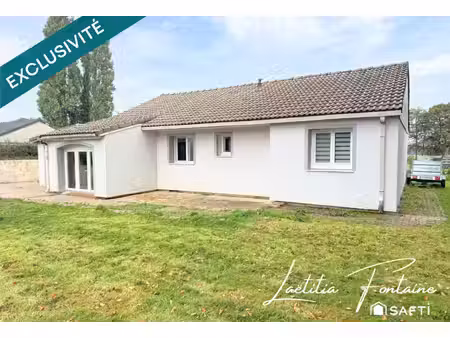 maison de plain-pied  jardin d'env. 1 000 m²