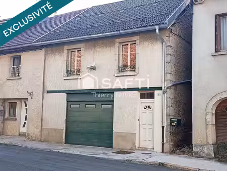 maison mitoyenne en pierre  à 30 min de la suisse