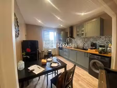 vente appartement 3 pièces à condé-en-normandie (14110) : à vendre 3 pièces / 63m² condé-e