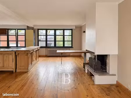 loft/atelier/surface 3 pièces 169 m²