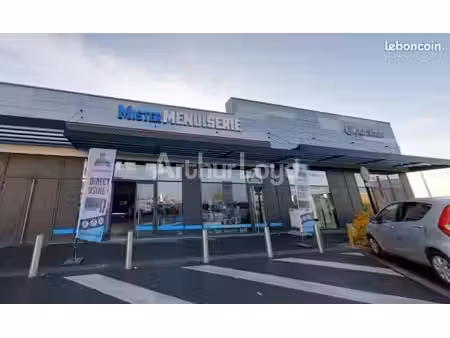 bureaux 145 m²