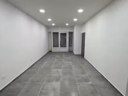 local commercial 120m2
