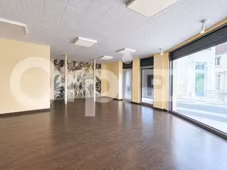 vente bureaux montlucon 03100 81m²