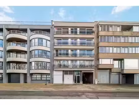 garagecomplex tennis garden