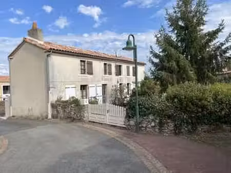 vente maison à chantonnay (85110) : à vendre / 95m² chantonnay