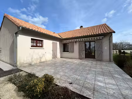 maison 4 pièces 97 m² à louer civray 86400 ? | era immobilier