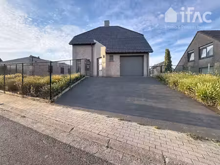 villa met 4 slaapkamers en leuke tuin