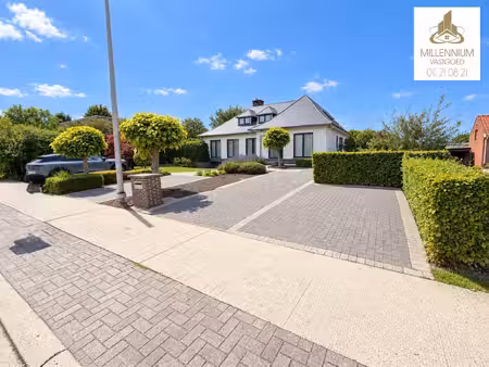 royale villa met 4 slpk diepenbeek