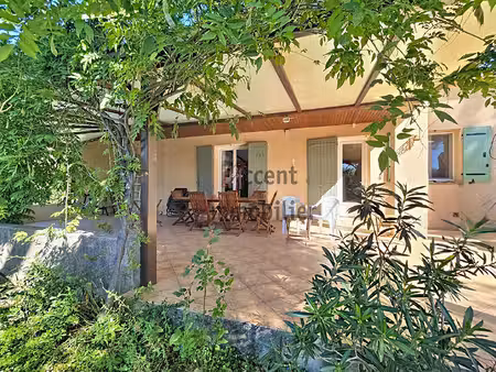 en exclusivité - charmante maison à eyragues