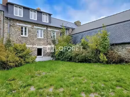 maison de bourg guignen  3 pièces  78 m²  jardin 90 m²