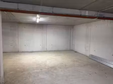 ondergrondse autostaanplaatsen nabij het centrum van lier