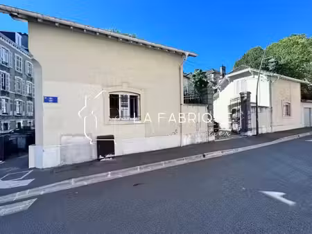 vente maison 4 pièces 97m2 pau 64000 - 224000 € - surface privée