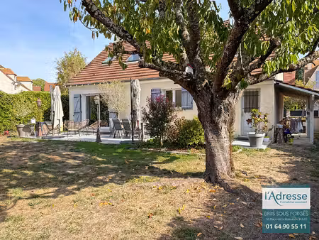 vente maison 5 pièces  110.00m²  briis