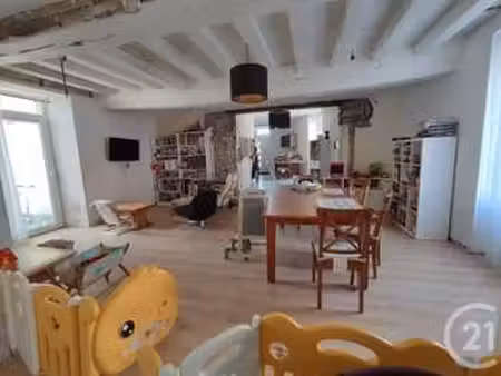 vente maison à saint-cyr-le-gravelais (53320) : à vendre / 132m² saint-cyr-le-gravelais