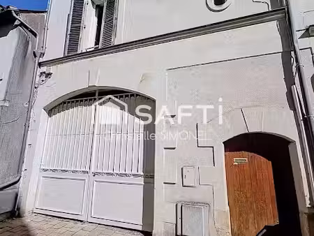 vente immeuble 0 pièces 96 m² à les ponts-de-ce (49130)  240 000 €