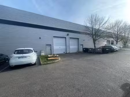 location local d’activités lisses 91090 450m² à 900m²