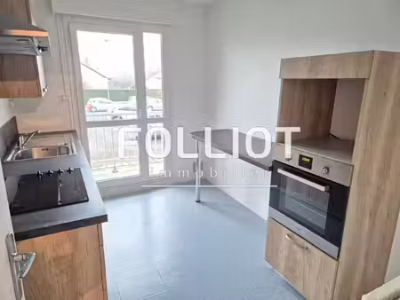 a louer appartement 50000 saint-lô proche commerces 1 chambre 50 m2