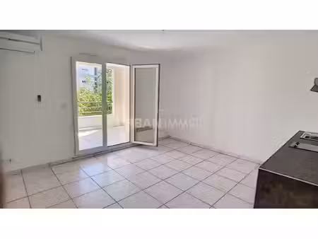 location appartement 1 pièce 23m² montpellier 34000