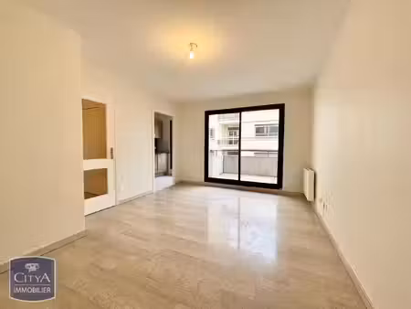 appartement à louer 2 pièces 42.48 m² - lyon 6e arrondissement (69006) - 897€