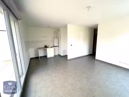 appartement à louer 2 pièces 40.16 m² - port-de-bouc (13) - 653€